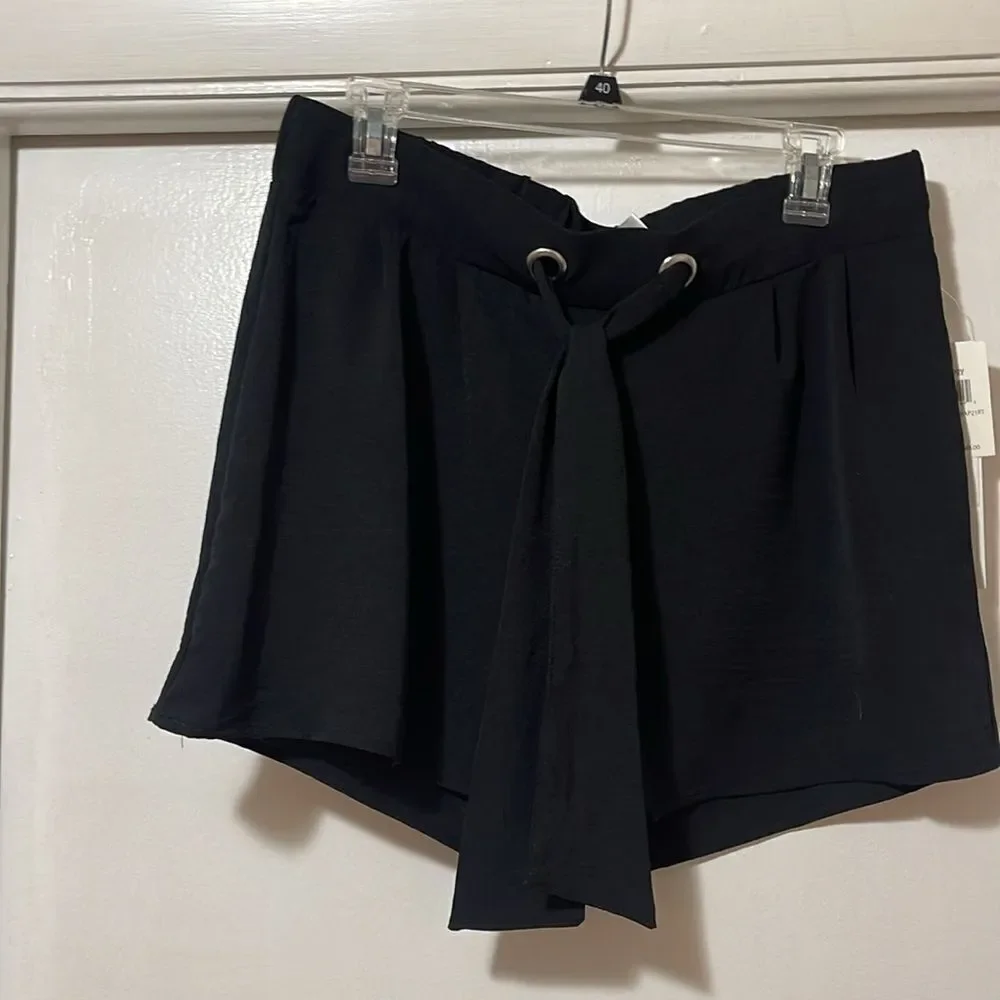 NWT retrology shorts PL